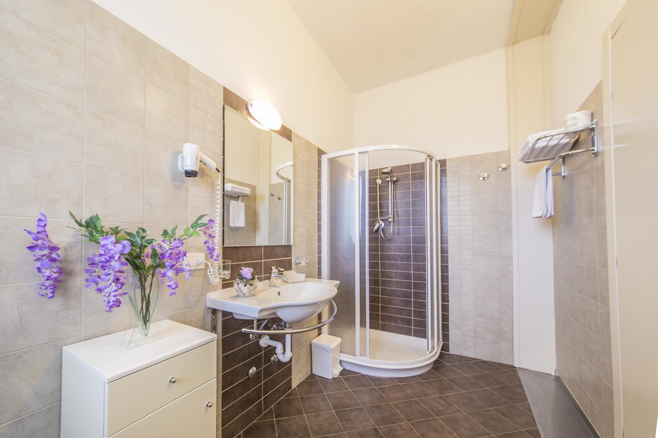 Renzo Hotel Чезенатіко Екстер'єр фото