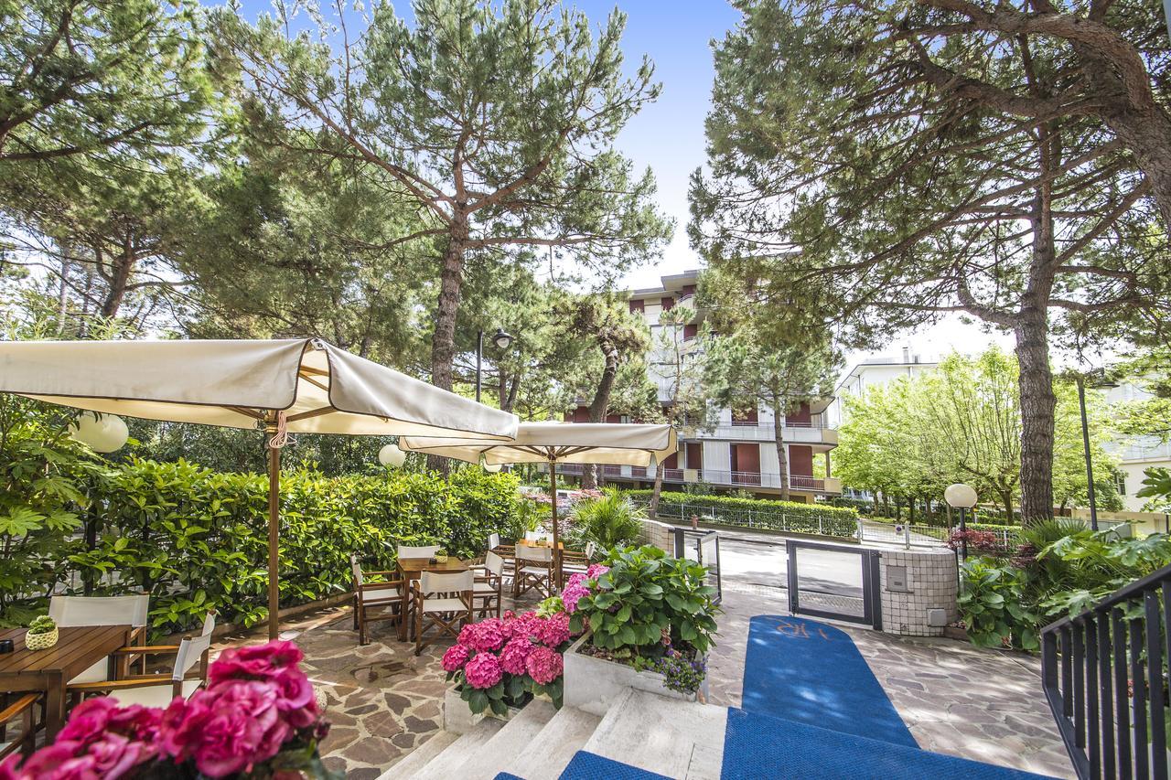 Renzo Hotel Чезенатіко Екстер'єр фото